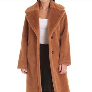 Aves Les Filles faux fur coat